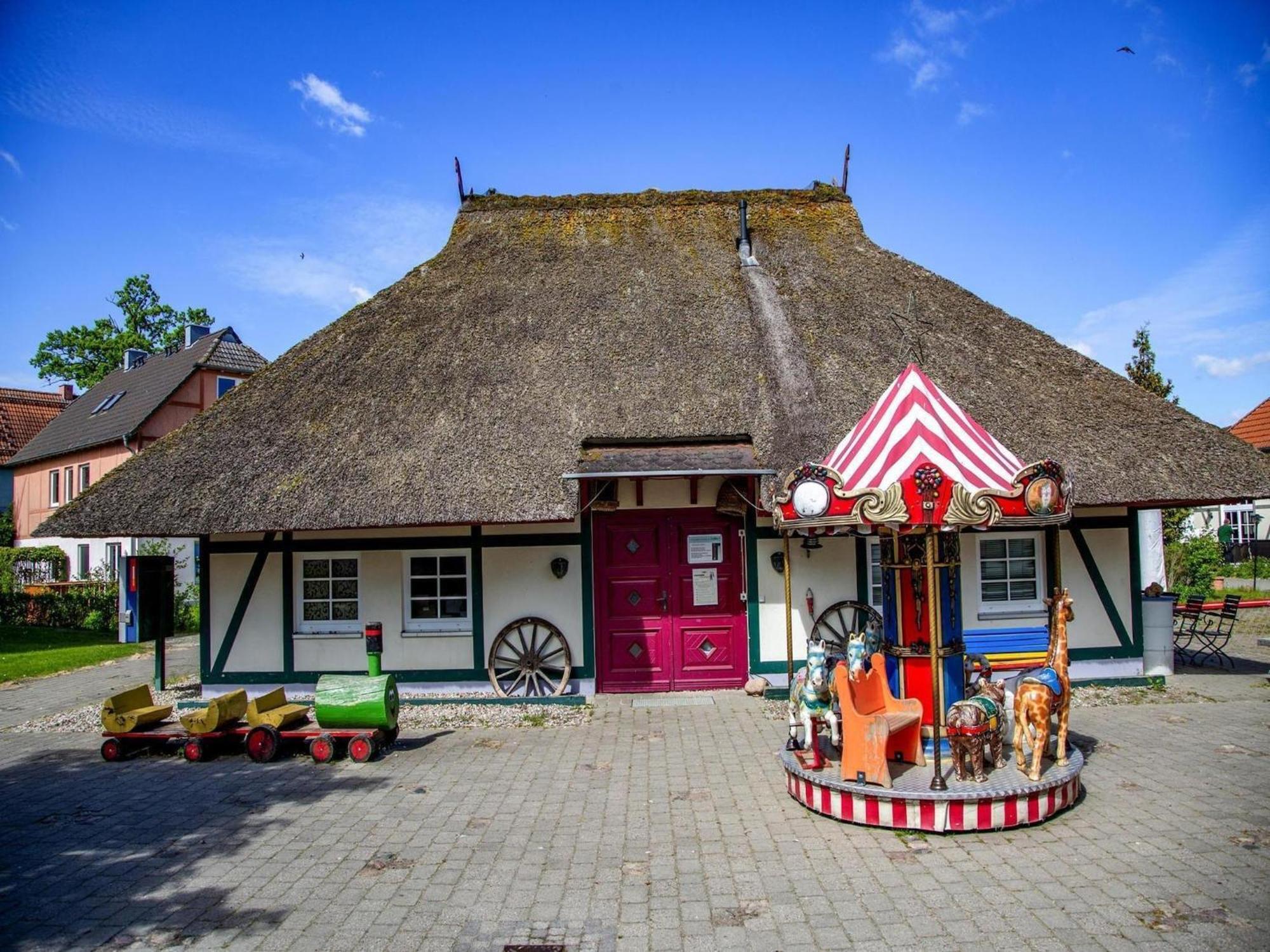 Holiday Complex Beech Resort Fleesensee G Hren Lebbin Göhren-Lebbin Exterior foto